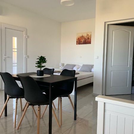 Nelany Apartment Zubovici Ngoại thất bức ảnh