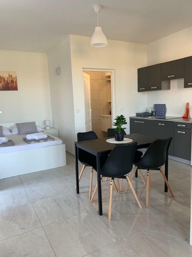 Nelany Apartment Zubovici Ngoại thất bức ảnh