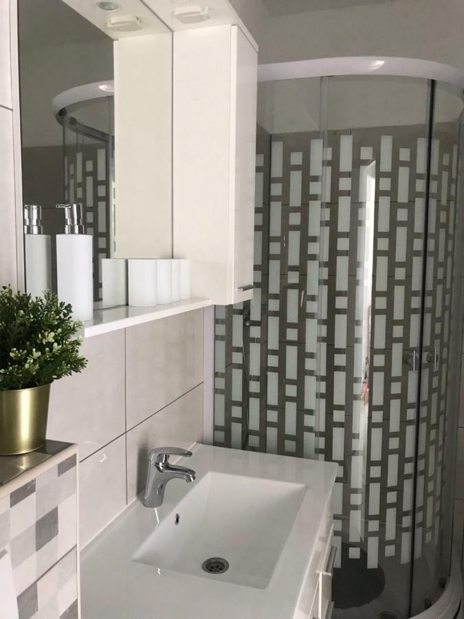 Nelany Apartment Zubovici Ngoại thất bức ảnh