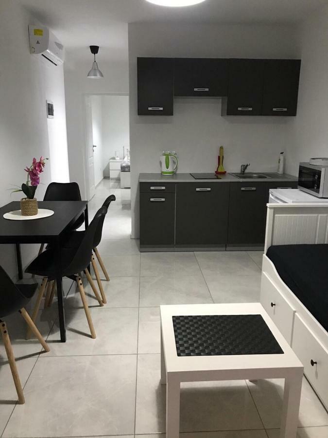 Nelany Apartment Zubovici Ngoại thất bức ảnh
