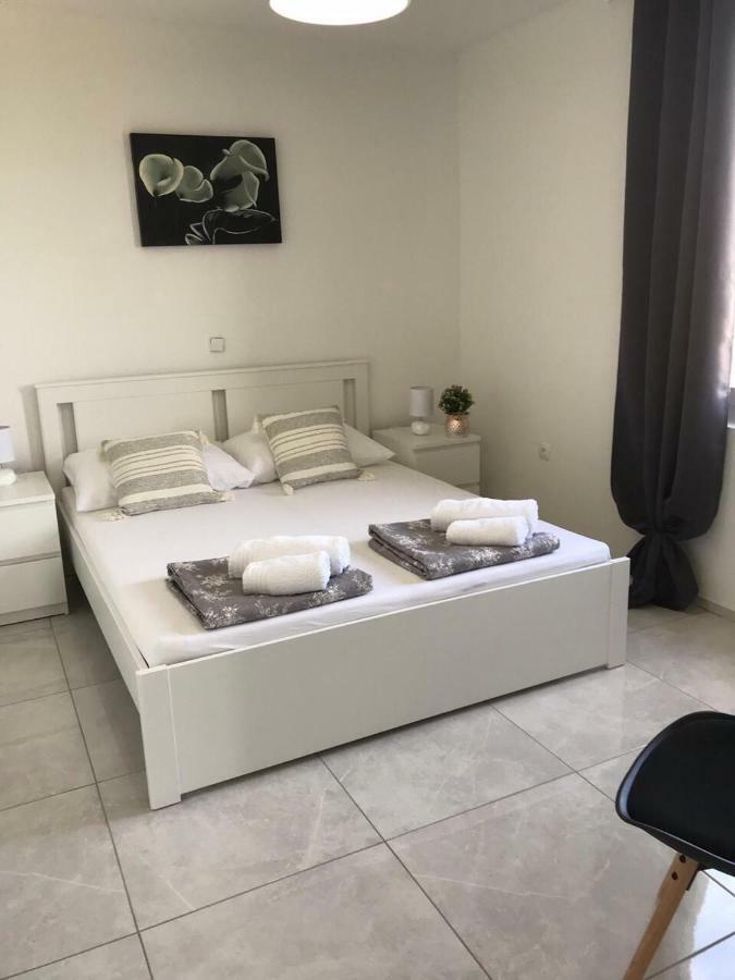 Nelany Apartment Zubovici Ngoại thất bức ảnh