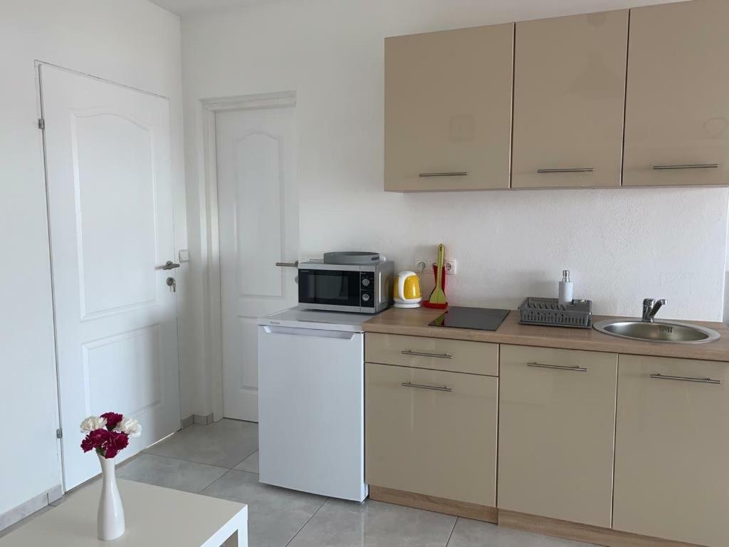 Nelany Apartment Zubovici Ngoại thất bức ảnh
